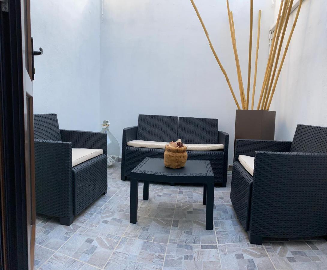 Apartamento La Casa Di Stefania Porto Pino Exterior foto