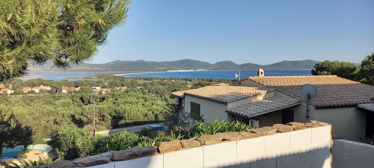 Apartamento La Casa Di Stefania Porto Pino Exterior foto